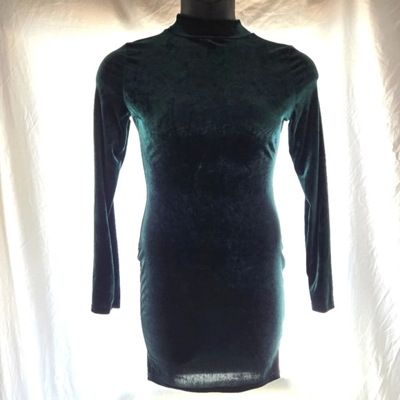 Hunter Green Velvet Long Sleeve Dress - Picture 1 of 8